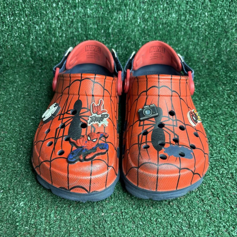 Crocs Classic All-Terrain Marvel Spiderman Web Graphic‎ Clogs Red Junior Size J2